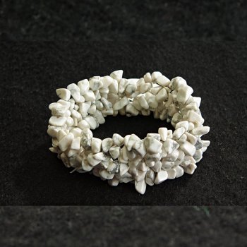 0daf4ef1-c664-472b-a6cb-38a82982d768.jpg Браслет натур. Кахолонг білий крихта широкий 30 мм стрейч
