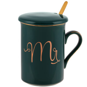 10b904a9-0393-4be5-9bc0-ab4d9261bf18.jpg Чашка фарфорова "Mr" з кришкою та золотою ложкою 380мл зелений із золотим