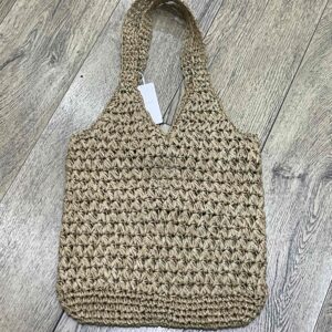 1f2b5e6f-0bed-4c9a-80a2-d425e1cd56d6.jpg Сумка-шоппер плетена солома Primark беж