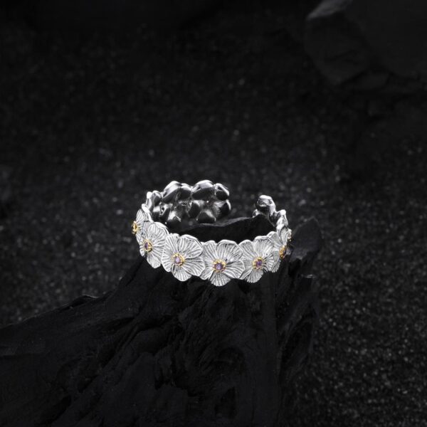 Каблучка жіноча "Квіти" золота (10553)