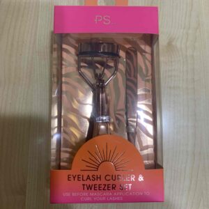 21392d74-d1a9-4969-b64b-52c6d35e726e.jpg Набір Інструмент для завивки вій Eyelash Curler та пінцет Primark