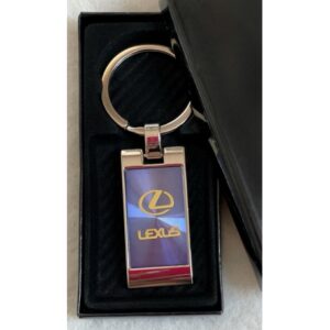2549884e-a822-43ef-940b-4af0ffe0622b.jpg Брелок автомобільний "Lexus" в подарунковій коробці