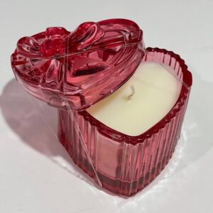 26d3ce2d-6237-4cdd-89e4-c965574b0e00.jpg Свічка ароматична "Серце" Primark у склі червона