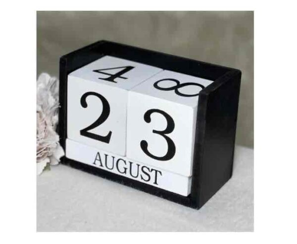 Вічний календар дерев'яний кубики (чорний/білий)