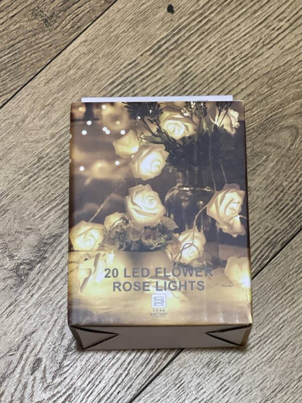 2ced98c1-25aa-44d0-a3ec-7b35f0266eb0.jpg Гірлянда портативна Primark "Троянди" 20 LED