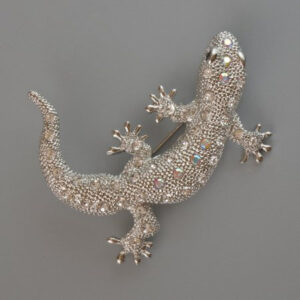 Брошка-кулон "Ящірка" білі та рожеві стрази/ світло-сріблястий метал 54х46 мм