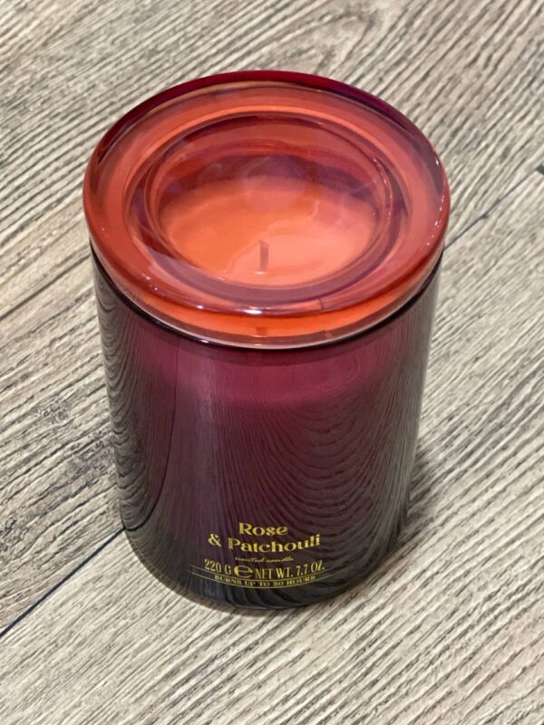 Ароматична свічка Primark в склі зі скляною кришкою 220g (30 годин)