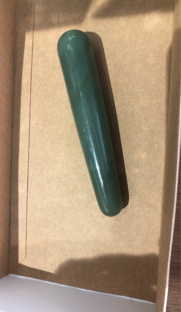 Масажер з натурального каменю Нефрит паличка пряма (11 см)