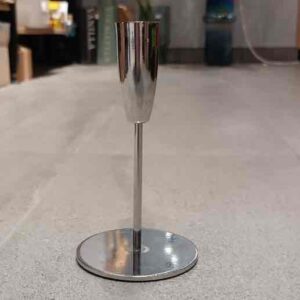 Підсвічник металевий на ніжці Primark срібло