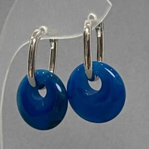 3baf4a6a-9c96-4aa9-b7e1-d1d1ba1ea32b.jpg Сережки-кільця з натур. кам. Агат синій бублик