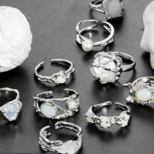 3dcc0f38-b85f-439a-be78-8039513f50d4.jpg Каблучка жіноча геометрична абстрактна з камінцем срібна (8171)