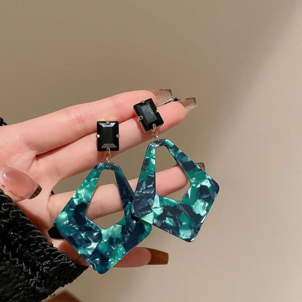 Сережки акрилові геометричні зелені (8049)