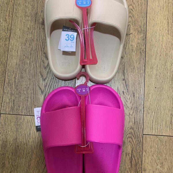 Шльопанці жіночі резинові Primark об"ємні беж/фуксія/сині/жовті