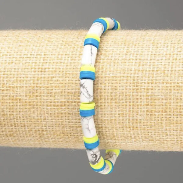 Браслет натур. Кахолонг білий та полімерна глина циліндр 10 мм (патріотичний)