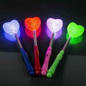 44c646ee-e990-45b9-8dc5-9cd44be49111.jpg Паличка з підсвіткою "Цукрове Сердечко"