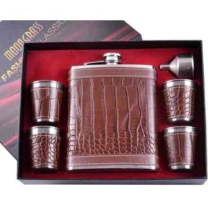 4c4c8df4-152b-4abb-9ab3-2094dd247f34.jpg Набір чоловічий подарунковий "Крокодил" Moongrass 6 в1 (фляга/ чарки/ лійка) коричневий