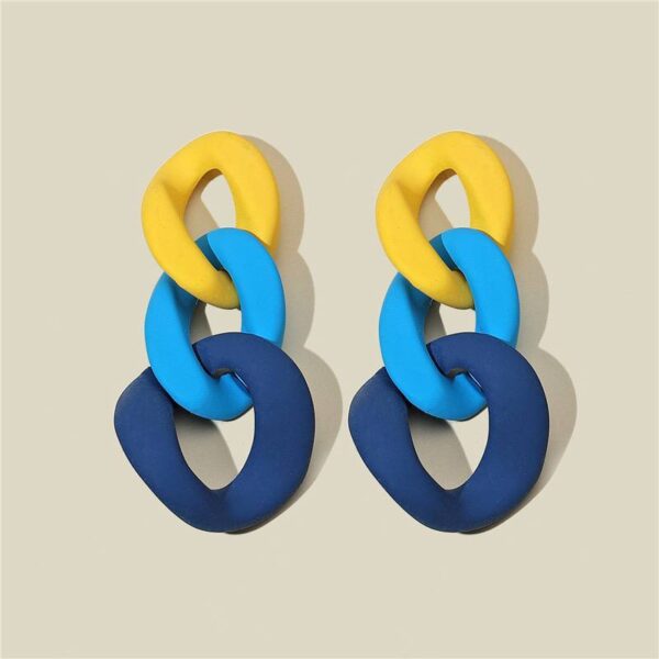 506bea92-e2ed-4b24-bc1e-d03e44fbf071.jpg Сережки акрилові "Ланцюг" масивні синій/жовтий/блакитний 4,5 см (8110)