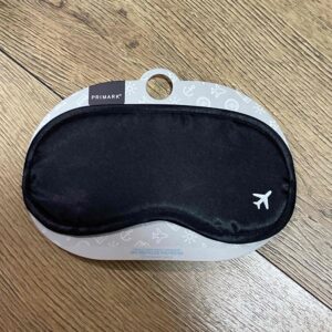 51bf48ec-2bc8-4b90-b9c0-3375f6fab80f-1.jpg Маска для сну Primark атласна чорна