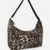 575c6780-dfcf-4df0-ad0c-780e6efafff9.jpg Сумка-Хобо Primark нейлонова з леопардовим принтом