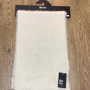 578f5062-8f28-4669-a016-c420b538f6f1.jpg Шарф жіночий Primark Rita Ora ворсистий білий