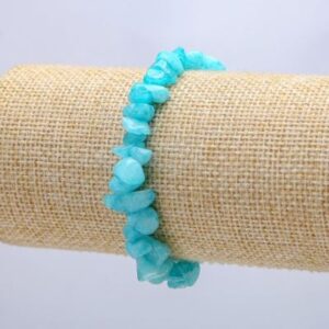 5cc2b88e-0137-4491-8117-ca566619dfde.jpg Браслет натур. Кварц блакитний крихта 7 мм стрейч