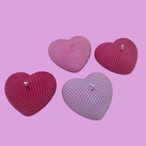 6859d065-ed6e-45a7-bd50-d5c8aa96927a.jpg Свічка ароматична Solodka "Серце"