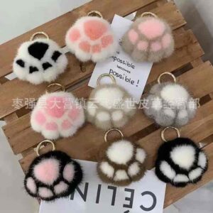 Брелок хутряний «Лапка»