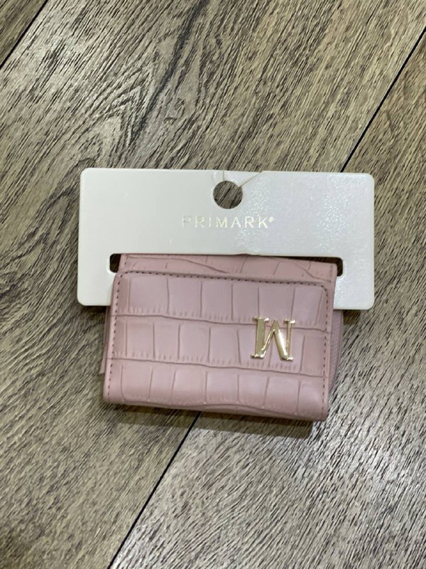 Гаманець Primark компактний "крокодил/ буква" на закльопку рожевий