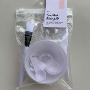 732bf2b1-c550-4f58-a92d-f3cc2054fa24.jpg Набір для нанесення маски "Face Mask Mixing Kit" Primark