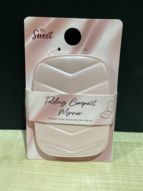 Дзеркальце компактне "Sweet" Primark рожеве