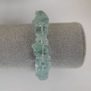 84cc64c2-4776-46a6-96e3-5ebdea095377.jpg Браслет натур. Кварц блакитний прозорий галтівка 13х10 мм стрейч