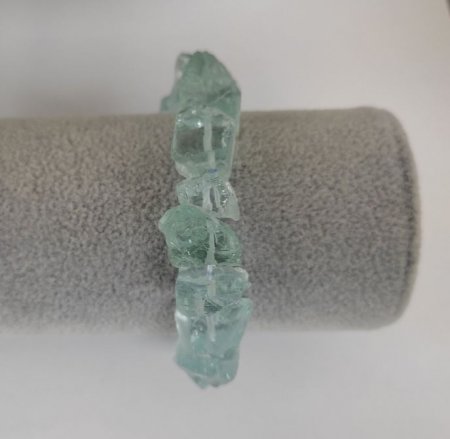 Браслет натур. Кварц блакитний прозорий галтівка 13х10 мм стрейч