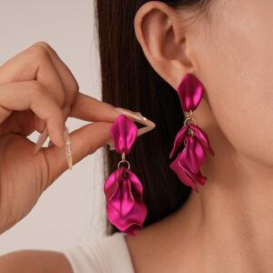 Сережки-люстри металеві "Пелюстки" малинові (10697)