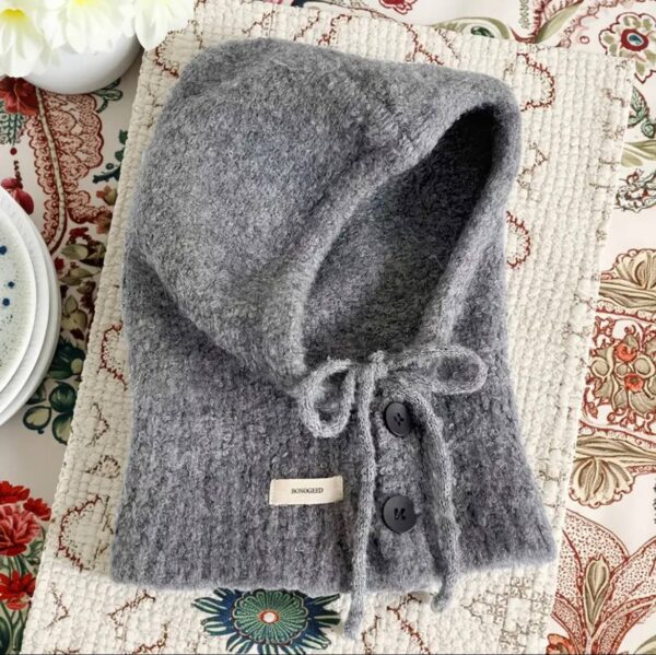 8e37259f-c201-40fe-8d43-6267acf9780c.jpg Шапка-балаклава жіноча з регулюванням та гудзиками в'язана (акрил) сіра