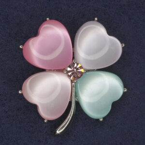 90198cbf-6ae3-4567-ac46-86530d9e446b.jpg Брошка "Конюшина" Котяче Око кольорове/ кристал/ сріблястий метал d-36х40 мм