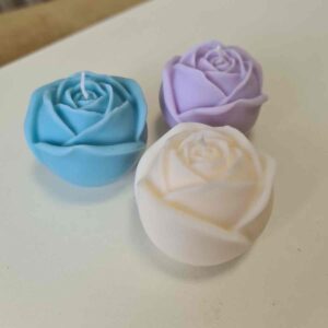 9334cf71-1b56-42e3-b677-8a987cbca058.jpg Свічка ароматична Solodka "Троянда" (бджолиний віск) 95г