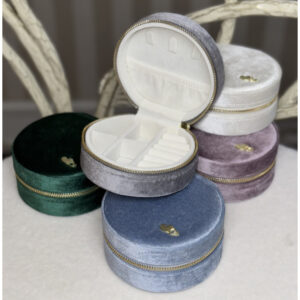 Скринька для прикрас оксамитова кругла (10,5*5,2) мікс кольорів