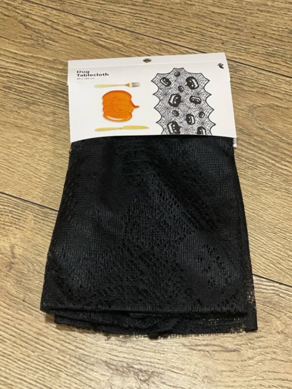 Скатертина-раннер на Хелловін мереживна 40*180 см Tiger