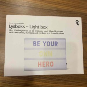 Лайтбокс + аркуш з алфавітом (A-Z) + 3 аркуші дизайну (15х20) (4 батарейки АА)