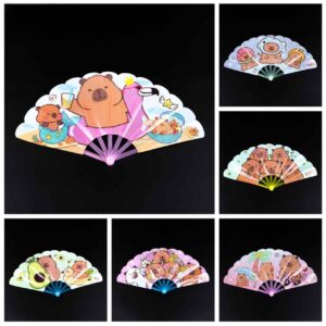 b540939a-4c8f-40be-9dfd-d6b810c0fb0c.jpg Віяло/ Опахало "Капібара" з пластиковою основою