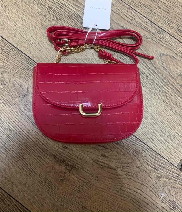 Сумочка-міні сідловидна Primark ефект крокодила червона