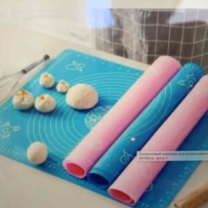 bc4447aa-0699-4ffd-9cc8-0e05f016aeec.jpg Килимок силіконовий для розкачування тіста (70*50)
