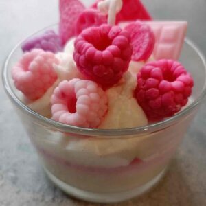 bde9d145-ec26-4e71-b7a1-8620e35a4697.jpg Свічка ароматична Solodka "Десерт ягідний" S в склі