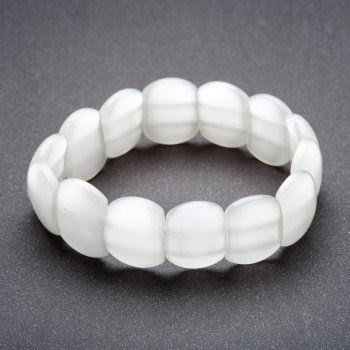 Браслет натур. Котяче око біле ланка 18х13 мм стрейч