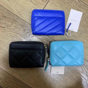 c7ea704c-a57b-45b0-8eb8-37b3e57014e2.jpg Гаманець Primark стьобаний на замочку молочний/рожевий/чорний/блакитний/синій