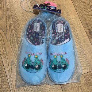 d3c8c394-6d5e-4e61-a2fa-f22948e9dc17.jpg Тапочки-сабо жіночі "Stitch/ Стітч Disney" Primark у мішечку блакитні