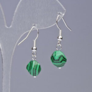 Сережки Малахіт (прес.) багатогранник d-8,5х10 мм L-31 мм