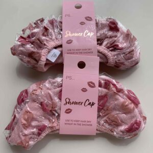 d8b5ddcd-040d-45aa-a424-c872aeb483ba.jpg Шапочка для душу Primark "Поцілунки/Губи"з мікрофіброю рожева 1 шт