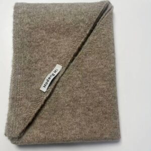 da36bc4a-ce57-4add-958e-a3646e06c6d5.jpg Шарф-хустина 100*37 см (шерсть) коричневий