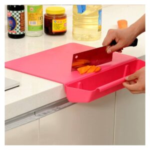 e36b4a2d-640a-49ac-8af1-690874f5e7ba.jpg Дошка кухонна з ячейкою для сміття пластикова для нарізки мікс кольорів